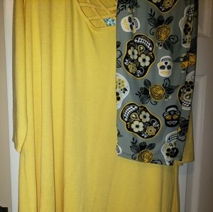 Beautiful yellow top and capri leggings